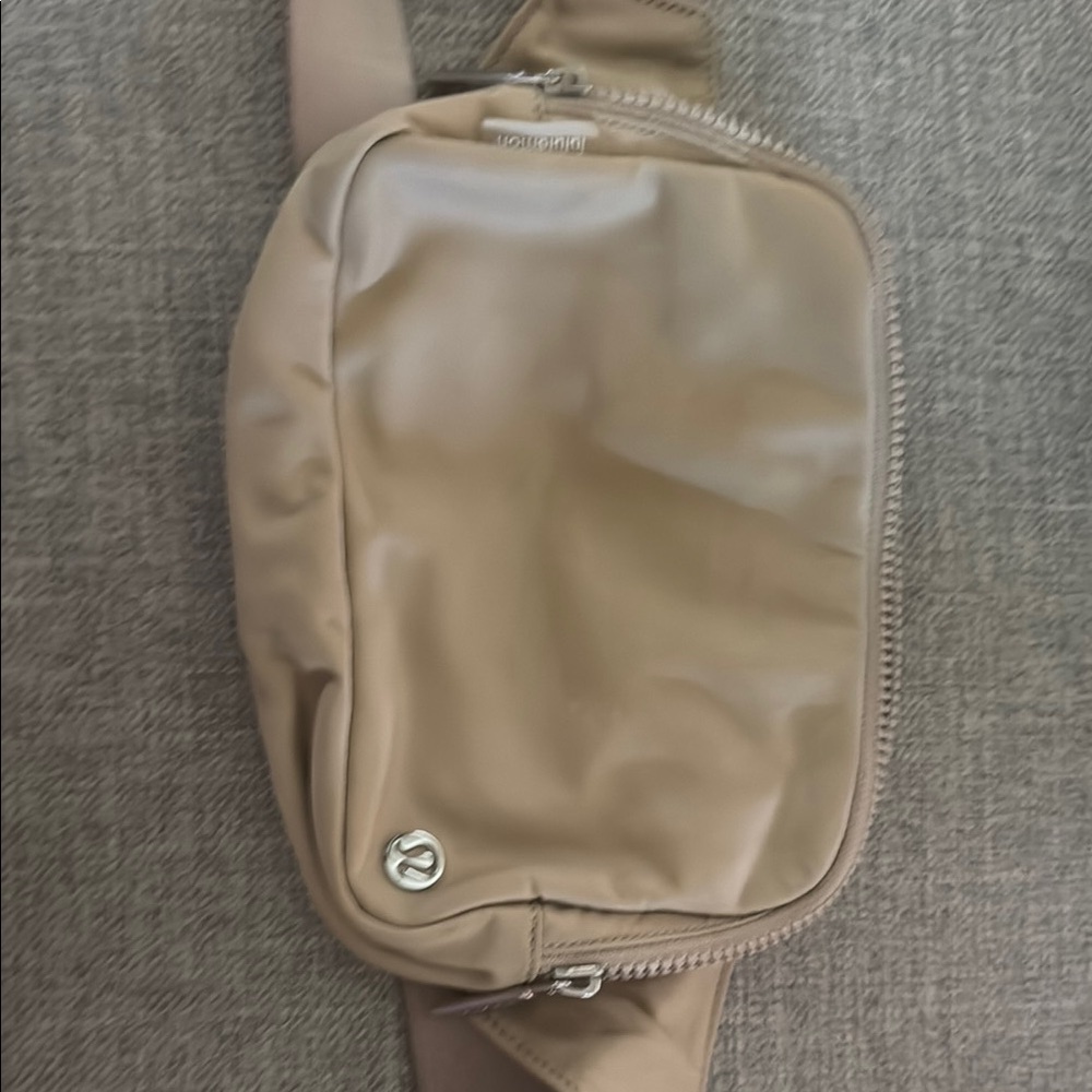 Lululemon Athletica Tan Belt Bag with Versatile Design